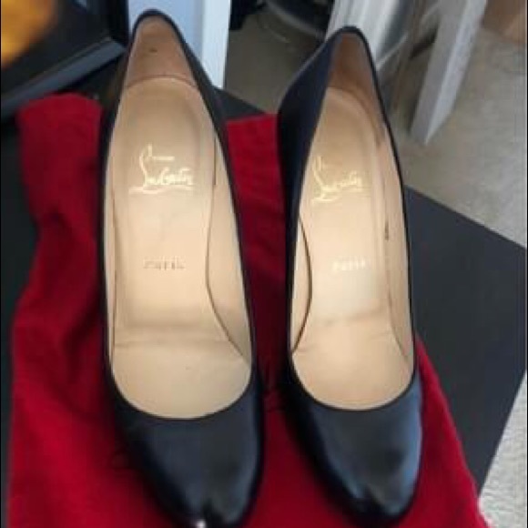 Christian Louboutin Simple Pump sz 37.5 - Picture 2 of 5